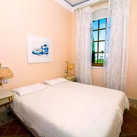 Sleeps 10 Pool Air Con Wifi *