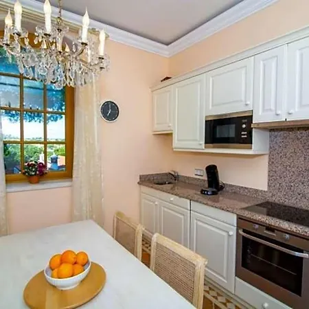 Sleeps 10 Pool Air Con Wifi فيلة *