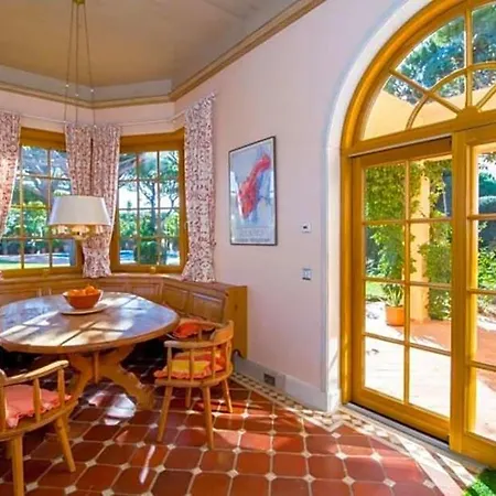 Sleeps 10 Pool Air Con Wifi * فالي دو لوبو